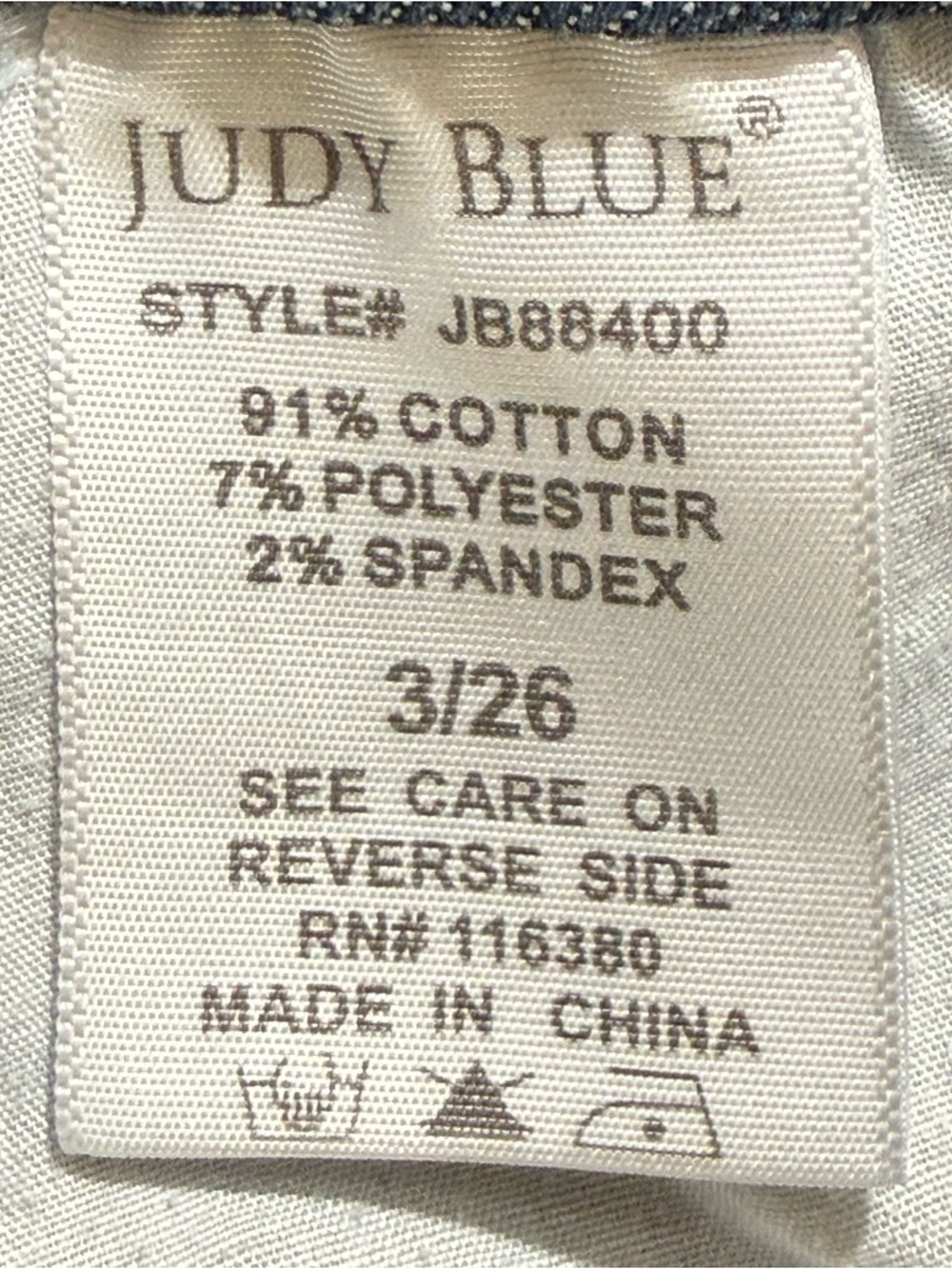 Judy Blue Medium Wash Skinny Fit Denim Jeans With Sharkbite Frayed Hem Size 3/26 - Picture 12 of 13